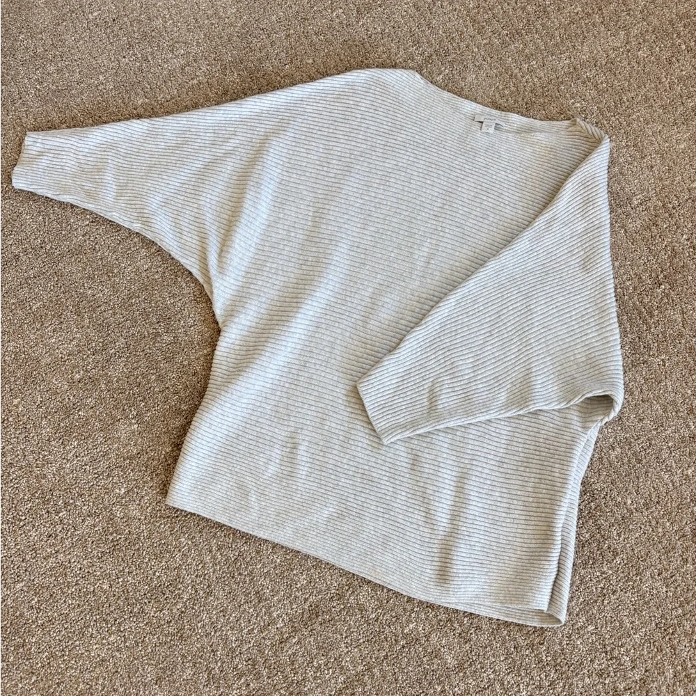 Women's Cream Sweater - Picture 1 of 2